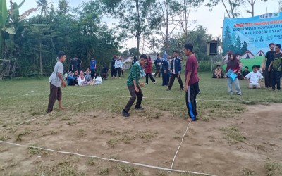 Permainan Tradisional Hidup Kembali di Perkemahan Pramuka MTsN 1 Yogyakarta