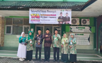 Kakan Kemenag Kota Yogyakarta Monev TKA MTsN 1 Yogyakarta di Hari Kedua