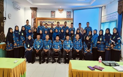Tingkatkan Kinerja GTK, Kamad MTsN 1 Yogyakarta Sampaikan Tiga Indikator Profesionalisme