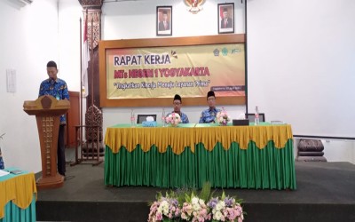 MTsN 1 Yogyakarta Selenggarakan Rapat Kerja Tahun 2024